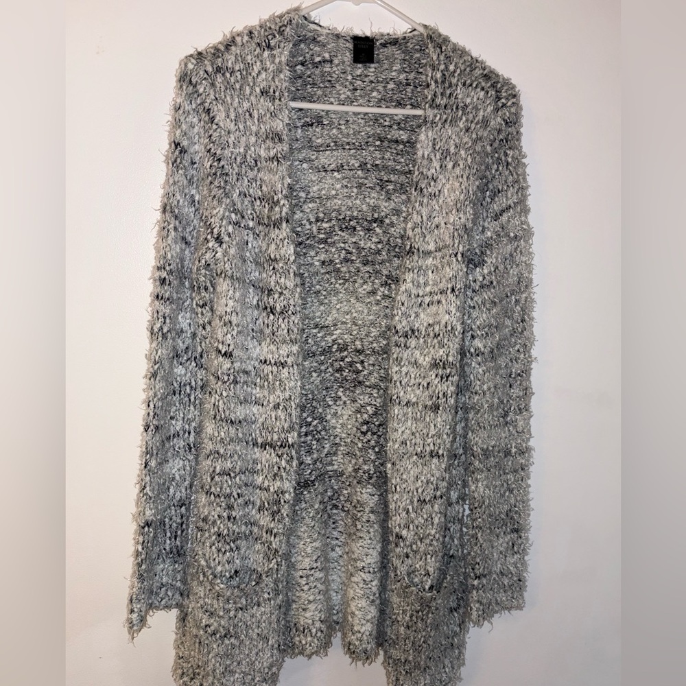Madison Lily Cozy Gray Women's Cardigan Sweater Size M